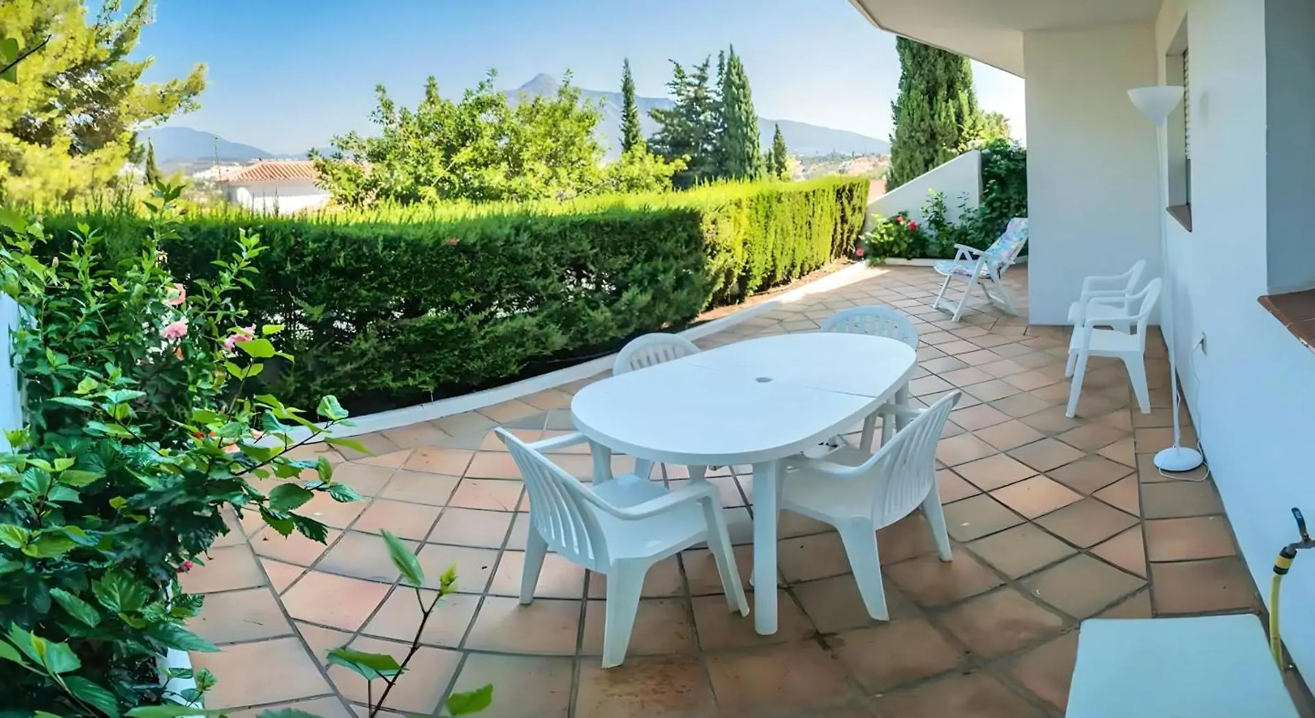 Gorgeous 2Br Apt. W/ Mountain View Puerto Banus Marbella 0*,  Španělsko