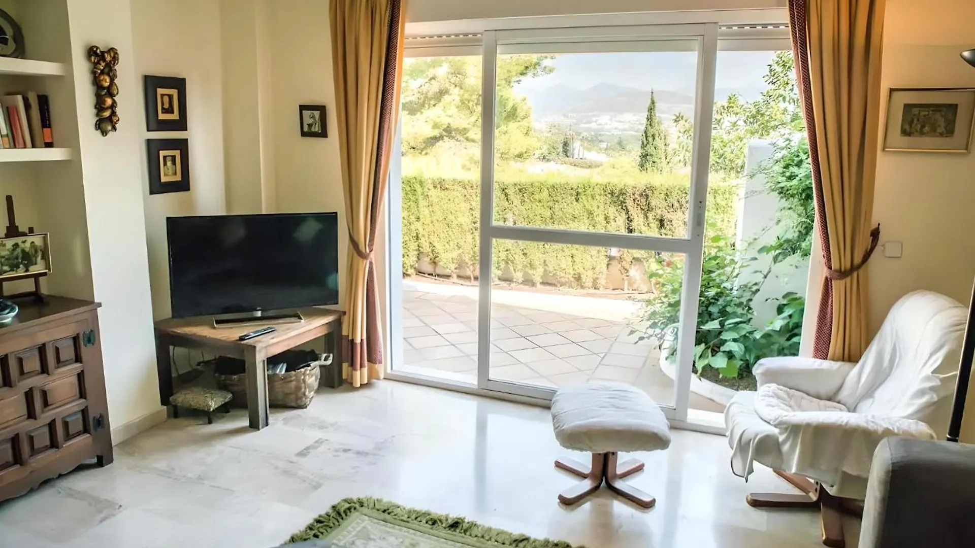 Prázdninový dům Gorgeous 2Br Apt. W/ Mountain View Puerto Banus Marbella Španělsko
