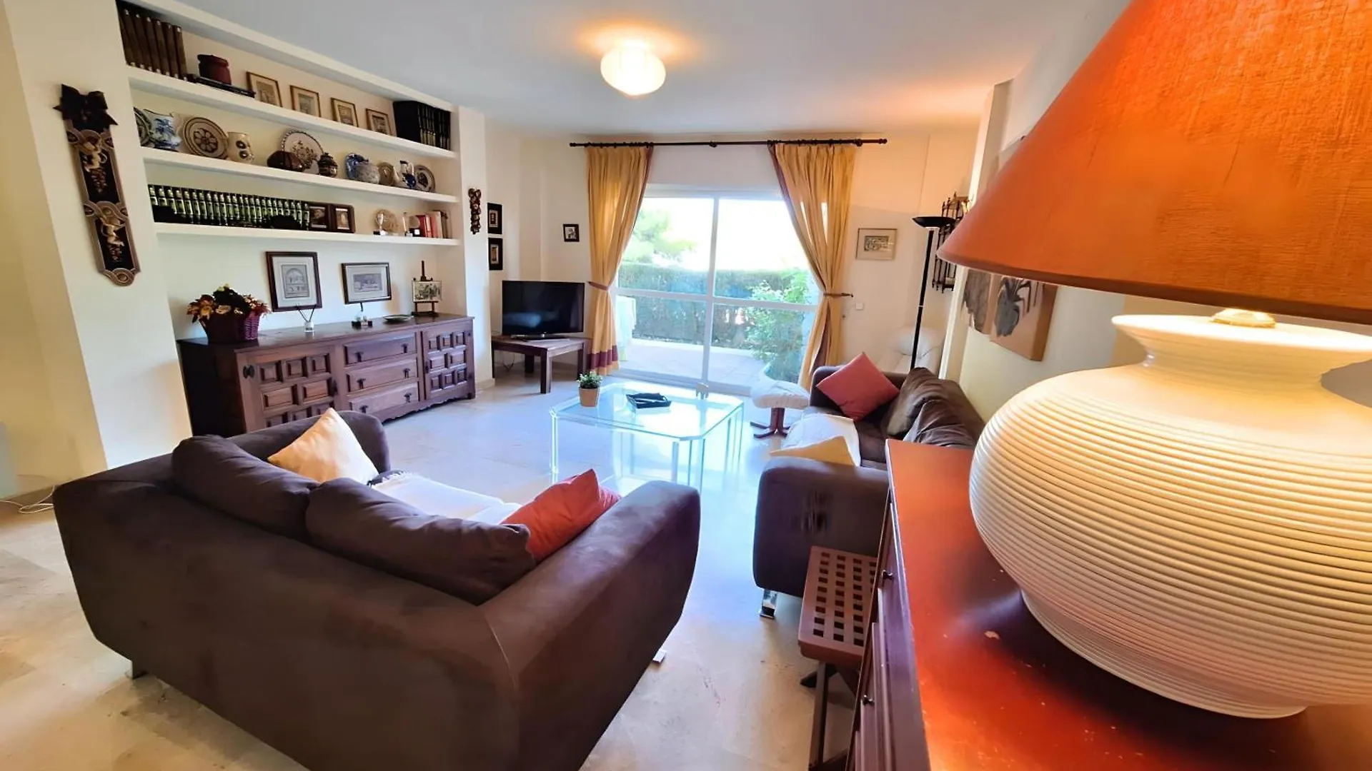 Gorgeous 2Br Apt. W/ Mountain View Puerto Banus Marbella 0*,  Španělsko
