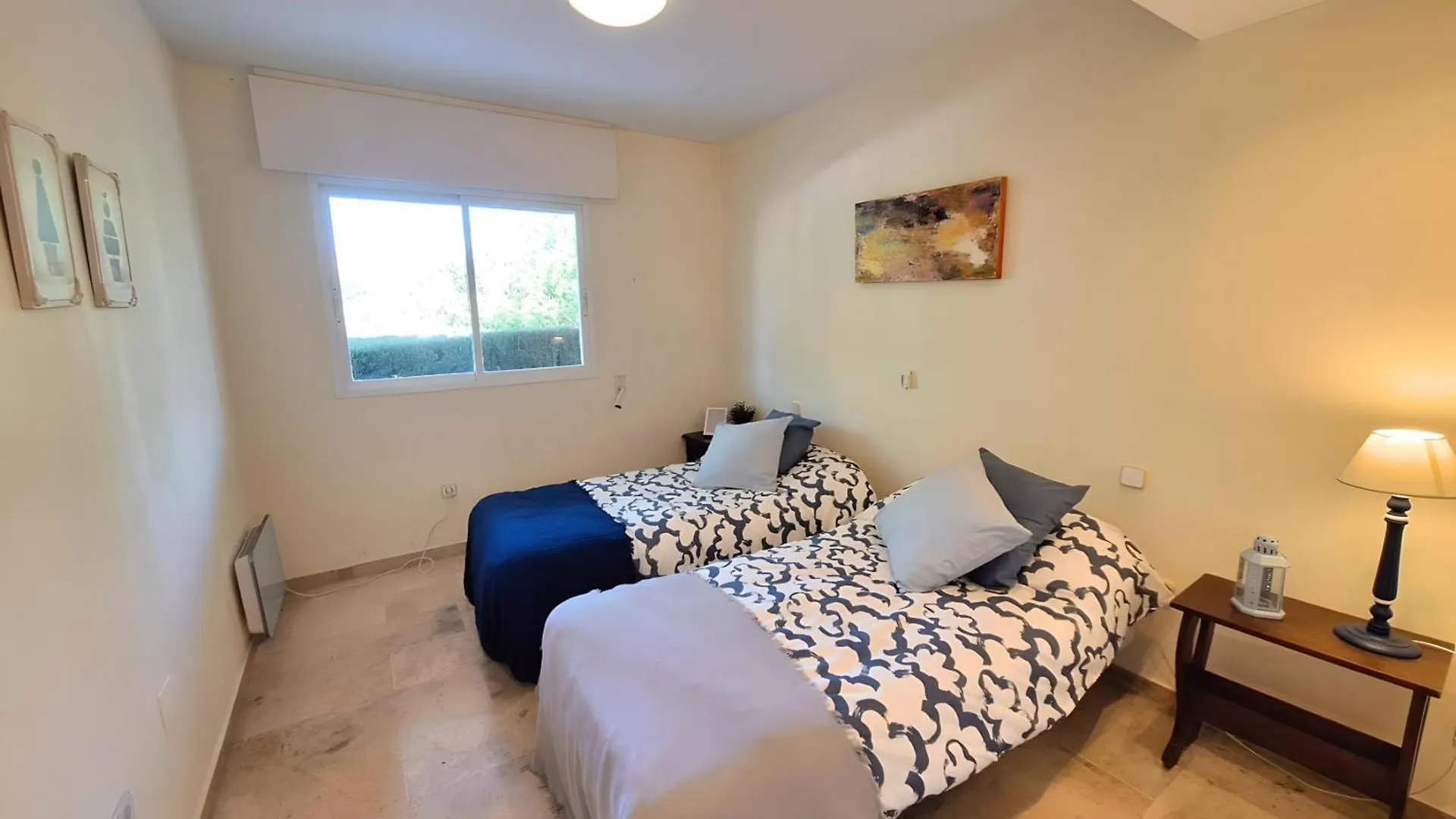 Gorgeous 2Br Apt. W/ Mountain View Puerto Banus Marbella 0*,  Španělsko