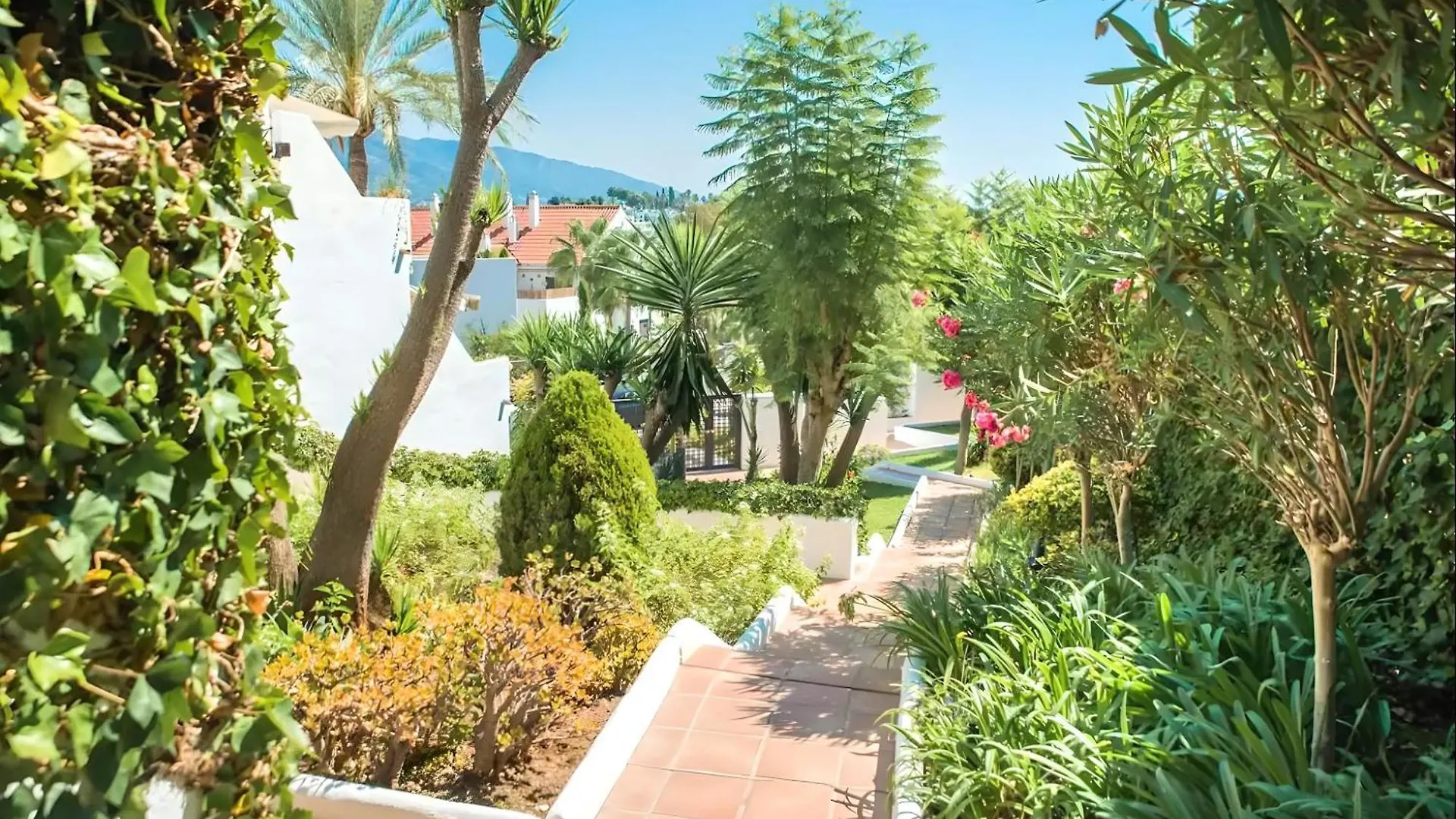 Gorgeous 2Br Apt. W/ Mountain View Puerto Banus Marbella Prázdninový dům